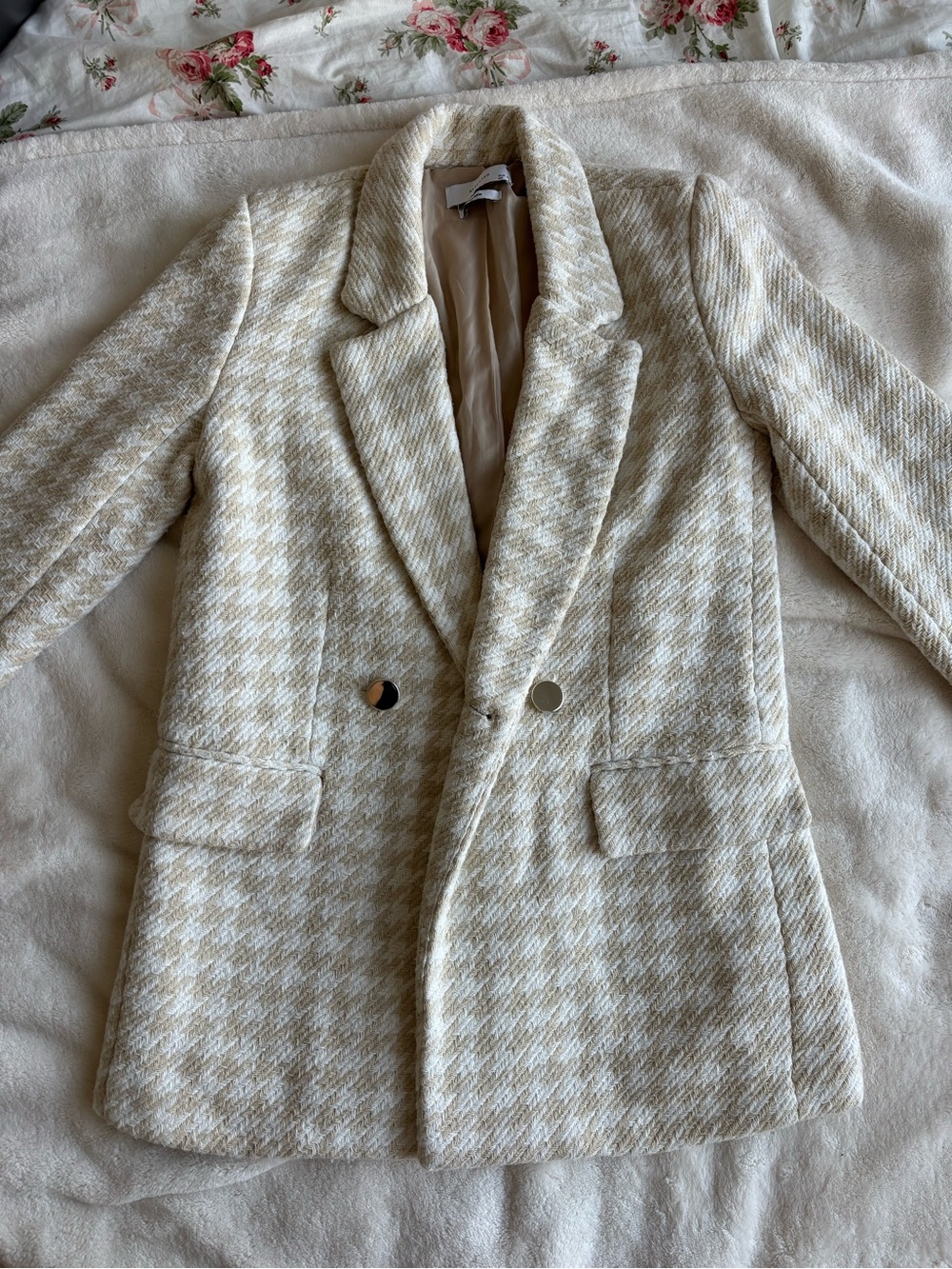 Reserved Cream Houndstooth Double-Breasted Blazer